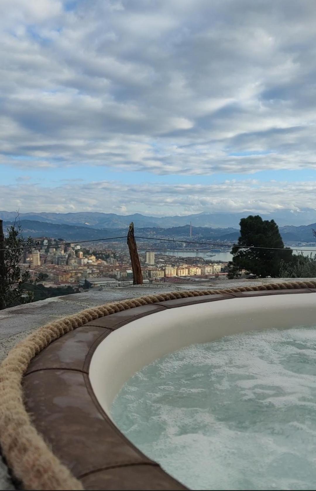 Agriturismo Belvedere 9 La Spezia Zewnętrze zdjęcie